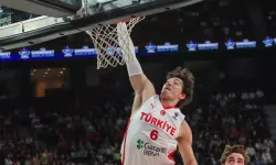 12 Dev Adamdan farklı galibiyet: Şehmus Hazer ve Cedi Osman maça damga vurdu!