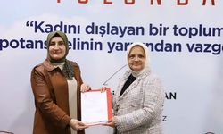 AK Parti Kemalpaşa Kadın Kolları’nda Yeni Dönem: Pınar Aydın Başkan Seçildi