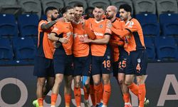 Başakşehir, Süper Lig’e 7. Sırada Giriyor: İlk Yarı Nasıl Bitti?