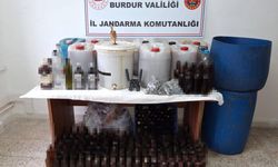 Yılbaşı öncesi kaçak alkol operasyonu: Çok sayıda kaçak şişe ele geçirildi!