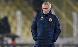 Fenerbahçe Teknik Direktörü Jose Mourinho yarın safra kesesinden ameliyat olacak