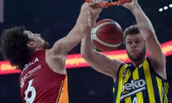 Fenerbahçe, dev derbide Galatasara'ı devirdi: Liderliğini sürdürdü!