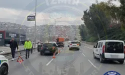 İzmir'de korkutan kaza: Trafik kilitlendi!