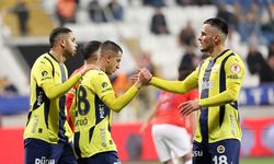 Fenerbahçe ilk yarıda tamam dedi: 3 puanı 3 golle aldı!