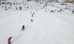 Kış sporlarının yeni rotası: Kop Dağı’nda sezonun ilk kar heyecanı!