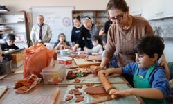 Konak Belediyesi'nden kuşaklararası sanat buluşması