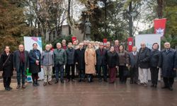 Memleket şairi Nazım Hikmet için Konak'ta anma töreni düzenlendi