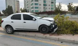 Kaza yapan aracın sürücüsü panik yaptı, kalp krizi geçirip vefat etti