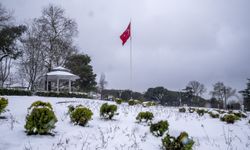 İstanbul'da kar yağışı etkisini sürdürüyor