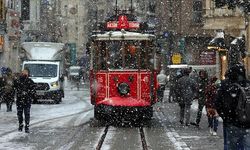 İstanbul'da okullar tatil edilmedi: Valilikten buzlanma uyarısı!