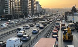 İstanbul'da trafik çilesi: Yoğunluk yüzde 80'e çıktı!