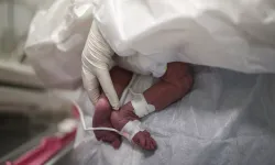 Hindistan’da hastanede bir günde 10 yenidoğan öldü