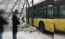 Yoğun kar yağışı kazayı beraberinde getirdi! İETT otobüsü kayarak ağaca çarptı