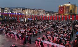 Aydın’da Ramazan’ın llk gününde 7 noktada iftar sofraları kuruldu!