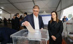 Cemil Tugay ve Öznur Tugay, İmamoğlu için oyunu Saraçhane’de kullandı