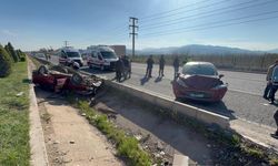 Feci kaza: İki otomobil kafa kafaya çarpıştı, çok sayıda yaralı var...
