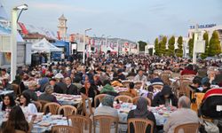 Manisa Büyükşehir Belediyesi'nden Selendi'de iftar sofrası