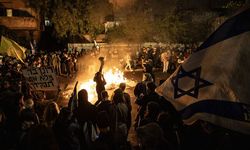 İsrail Polisi, Netanyahu’nun evi önündeki protestolara müdahale etti: 12 gözaltı
