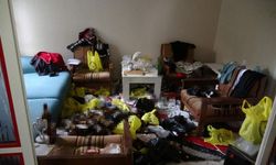 Annesinin cesediyle 2 hafta yaşadı