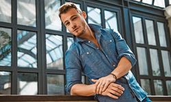 Kerem Bürsin kariyerinde yeni bir sayfa açıyor