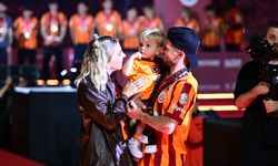 Mertens’ten ikinci bebek müjdesi, bebeğin cinsiyeti belli oldu!