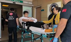 17 yaşındaki genç arkadaşıyla şakalaşırken bıçaklandı
