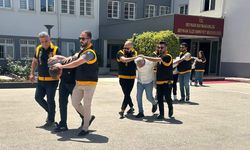 17 yaşındaki saldırgan, kıskançlık krizine girip kafe kurşunlattı