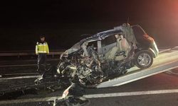 2 otomobilin kafa kafaya çarpışmasıyla 4 kişi hayatını kaybetti, 1 kişi yaralandı