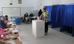 Romanya yeni cumhurbaşkanını seçiyor
