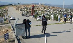 Mezarlıkta başlayan kavga kanlı bitti: Ölü ve yaralılar var!