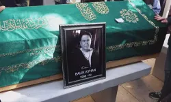 Roman müziğinin sesi sustı: Balık Ayhan son yolculuğuna uğurlandı!