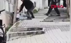 Bıçak çekene kemerle saldırıp kafasında şişe kırdı