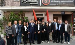 Bornova Arnavutları Derneği'ne anlamlı ziyaret: Eşki ve Yücel'den dayanışma mesajı