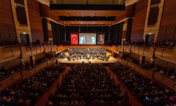 Büyükşehir Klasik Türk Müziği Korosu'nun "Yaza Merhaba" konserine büyük ilgi