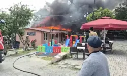 Restoranın çatı katında yangın çıktı