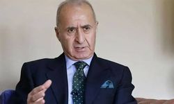 CHP’nin eski Genel Başkanı Hikmet Çetin kimdir?