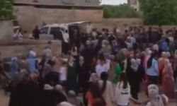 Düğünde havaya ateş etti, kuzenini vurdu