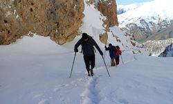 Everest'e barış mesajı: Karabağ gazisinin Everest yolculuğu