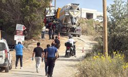 Feci kaza: Beton mikseri ile kamyonet arasında kalan sürücü hayatını kaybetti!