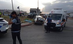 Feci kaza: Otomobil ile kamyonet çarpıştı, yaşlı çift hayatını kaybetti!