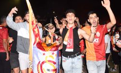 Galatasaray'a İzmir'de coşkulu kutlama