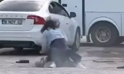 Genç kızlar arasında şok eden kavga: O anlar kamerada!