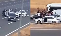 Gümrük muhafaza memurunu yol ortasında dövdüler
