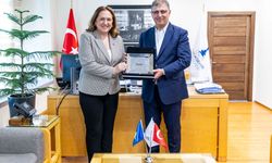 İzmir ile Kosova arasında iş birliği mesajı