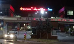 İzmir'de sokak ortasında silahlı çatışma: Aynı aileden 4 kişi yaralandı!