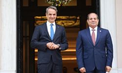 Mısır Cumhurbaşkanı Sisi, Yunanistan'da Miçotakis ile görüştü
