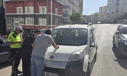 Otomobilin motosiklete çarpmasıyla 1 kişi yaralandı