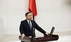 Partisinin otobüsünü kullanmıştı: CHP'li Vekil Umut Akdoğan'a para cezası!