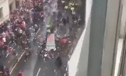 Şampiyonluk kutlamaları kana bulandı: Araç kalabalığın arasına daldı, 47 Yaralı