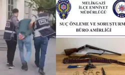 Sosyal medyada silahlı paylaşım yapan şüpheli yakalandı
